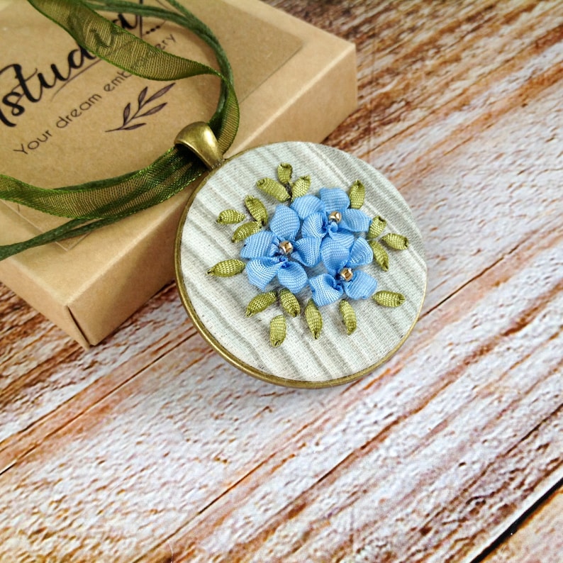 Blue Flowers lace pendant silk ribbons embroidered choker,bronze tone statement necklace