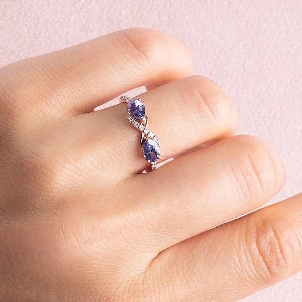 Art Deco Stackable Ring 0.92 Ct Blue Tanzanite Pear Shape & Natural Diamond F-G/VS-SI 14k Rose Gold Ring