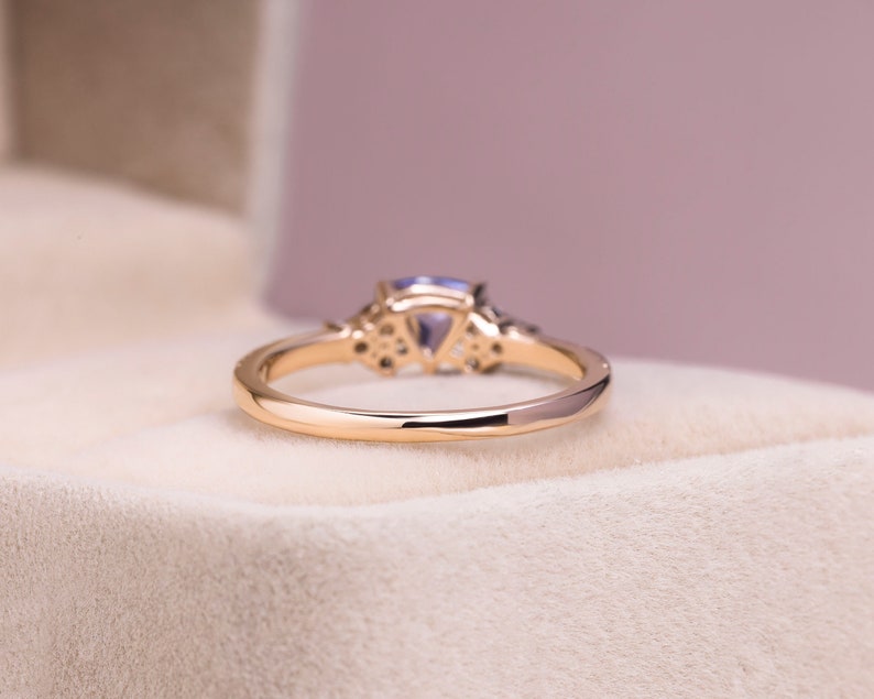 0,75 karaat blauwe tanzaniet en lichtroze diamanten ring, massief 14k roségouden solitaire ring, trilliant geslepen edelsteen en rond geslepen diamant, dames afbeelding 6