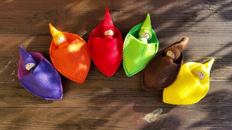 A Set of Six Matching Autumn Leaves and Gnomes Autumn Fall Sensory Toy ...