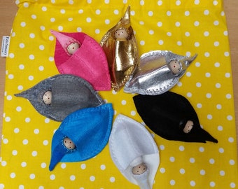 A Set of Seven Matching  Leaves and Gnomes Colourful Sensory Toy all in a bag