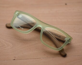 Handmade bright traslucent green square acetate and wood glasses frames model Berna. Classic genderless glasses