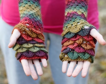 Dragon Scale Fingerless Gloves / Wrist Warmers