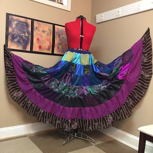 Plum Decadence Formal Patchwork Tier Hippie Falda - Chiffon Encaje Satin Brocade Boho Gipsy Maxi Spinner Falda 314 Pulgadas Spin
