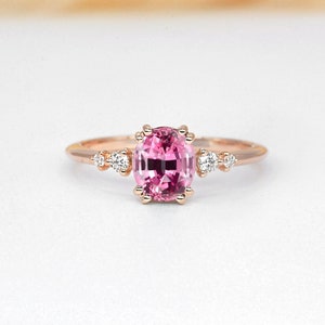 Delicate pink sapphire and diamond stimulant ring | Oval shape sapphire vintage ring | Bridal promise sapphire 9k/14k/18k gold or platinum