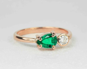 Pear Emerald and Diamond Engagement Ring | Emerald Art deco Ring | Vintage Inspired Dainty Ring in 9k/14k/18k Rose Gold Ring | Handmade Ring
