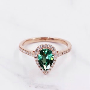 Pear Cut Mint Green Sapphire and Diamond Cluster Ring | Art deco Engagement Ring | 9k/14k/18k Dainty Green Sapphire Rose Gold Ring for her