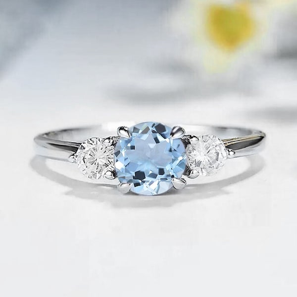 Vintage Aquamarine Centered Diamond Art deco Ring | Bridal Promise Wedding and Engagement Ring | Anniversary Ring | Round Diamond Ring