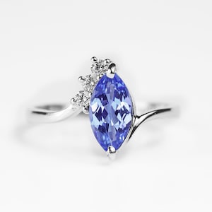 Light Blue Sapphire and Round Diamond Stimulant Ring | Bridal Art deco Minimalist Ring | Marquise Sapphire and Diamond Vintage Ring for her