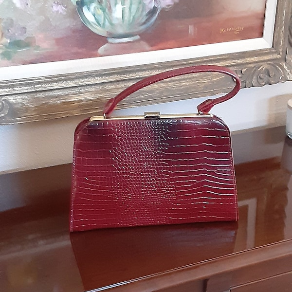 Vintage Red Vinyl Stamped Alligator Print Purse