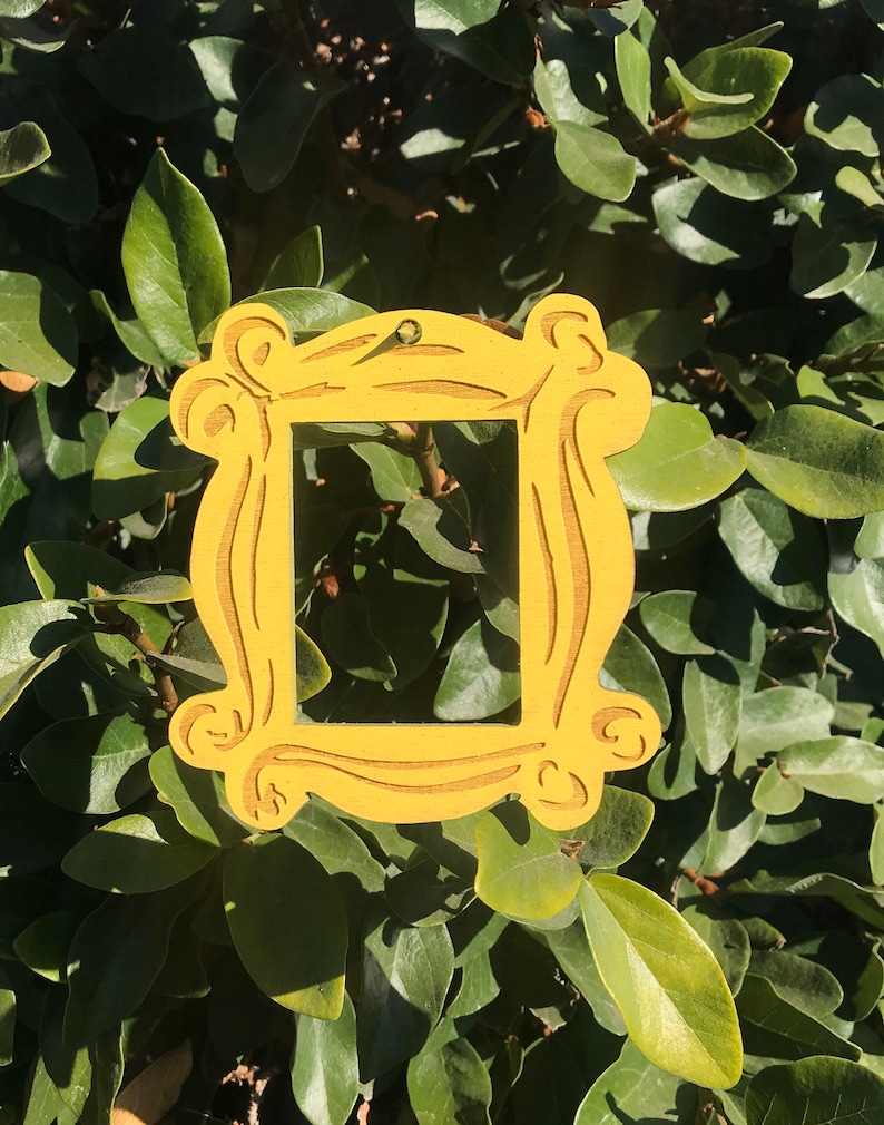 FRIENDS TV Show Peephole Frame Christmas Ornament Yellow Peep Hole Door Frame Monica Door Gift Decor Must Have Friends Fan Family