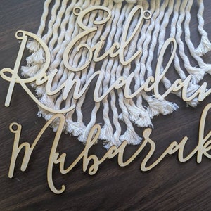 Custom Wooden Words Cursive or Modern Natural Wood Islamic Ramadan Mubarak or Eid Mubarak Holiday Wreath Wall Door Home Decor image 6