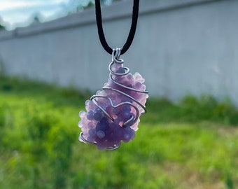 Wire Wrapped Grape Agate Pendant on Memory Wire Chain, Amazing Grape Agate Pendant with Stainless Steel Wire, Beautiful Grape Agate Necklace