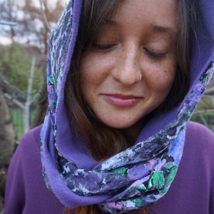 Princess Lilac Reversible Hood With Zipper Pocket
