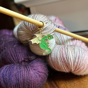 Green Dragon Stitch Marker, Dragon Progress Keeper, Stitch Marker, Crochet Progress Keeper, Knitting Marker