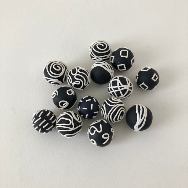 18-20 mm Perles rondes en argile polymère blanc noir ensemble de 12 perles 3D Perles de bricolage Fournitures de bijoux artisanaux Perle d'argile assortie