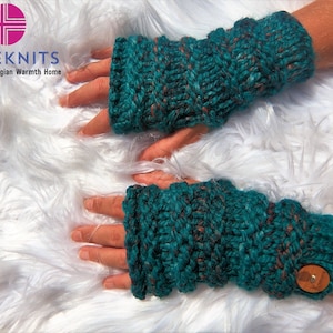 Hygge Fingerless Mittens - Deep Lagoon // Fingerless Gloves // Wool Gloves // Women Gloves // Winter Gloves // Norwegian Knit