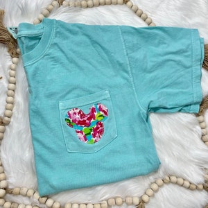 Pocket Size Mouse Head Applique Tee, comfort color, mint, mouse head, applique, floral, fabric, dashingvacations
