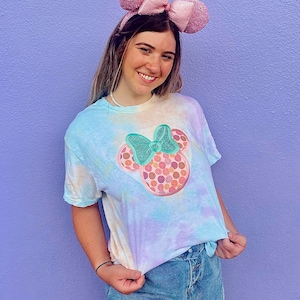 NEW ARRIVAL Tie Dye Mouse Head Glitter T shirt Retro Hippie Vacation Matching Shirts Unisex Bow Orlando Best Seller Popular Smiley Face