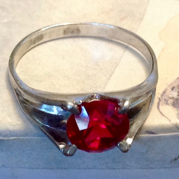 Vintage Modernist Sterling Ruby Spinel Ring - Size 8 1/2, Sparkling Berry Red, Christmas Ring, Statement Ring, Estate Fresh