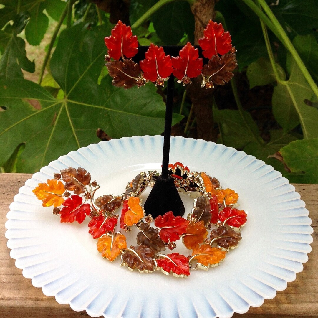 Vtg. Lisner Oak Leaf Grand Parure Thermoset Red Brown Orange Leaves ...