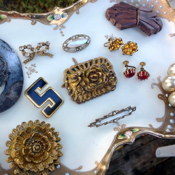 Vintage and Antique Destash Jewelry 1920's to 1940's - Great For Crafts, Up-Cycle and Repurpose, Brooches, Earrings, Pendant?