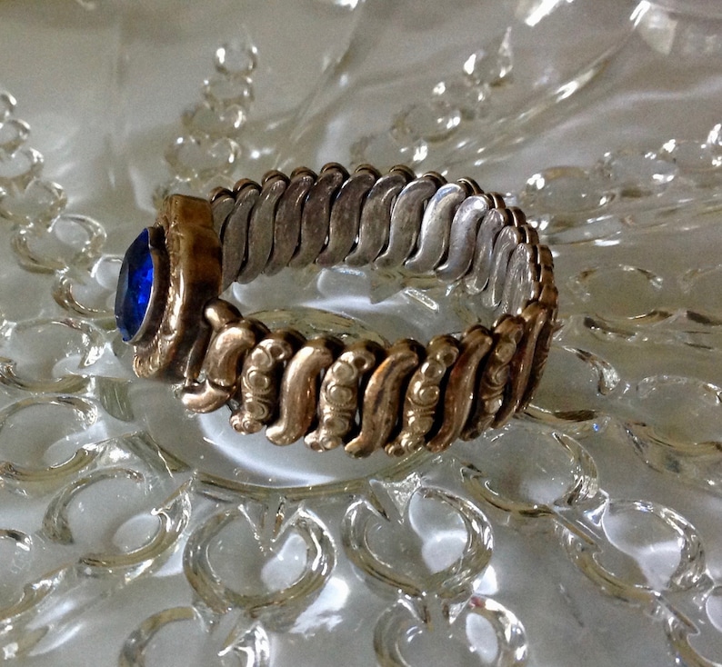 Vintage 1940/'s Co-Star Heart Sweetheart Expansion Bracelet Luscious Blue Rhinestone Focal WW II Bracelet Adjustable to 7 12 Inches