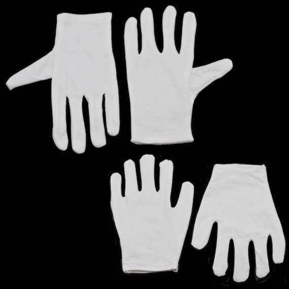 Which Gloves to Choose for Art Handling?