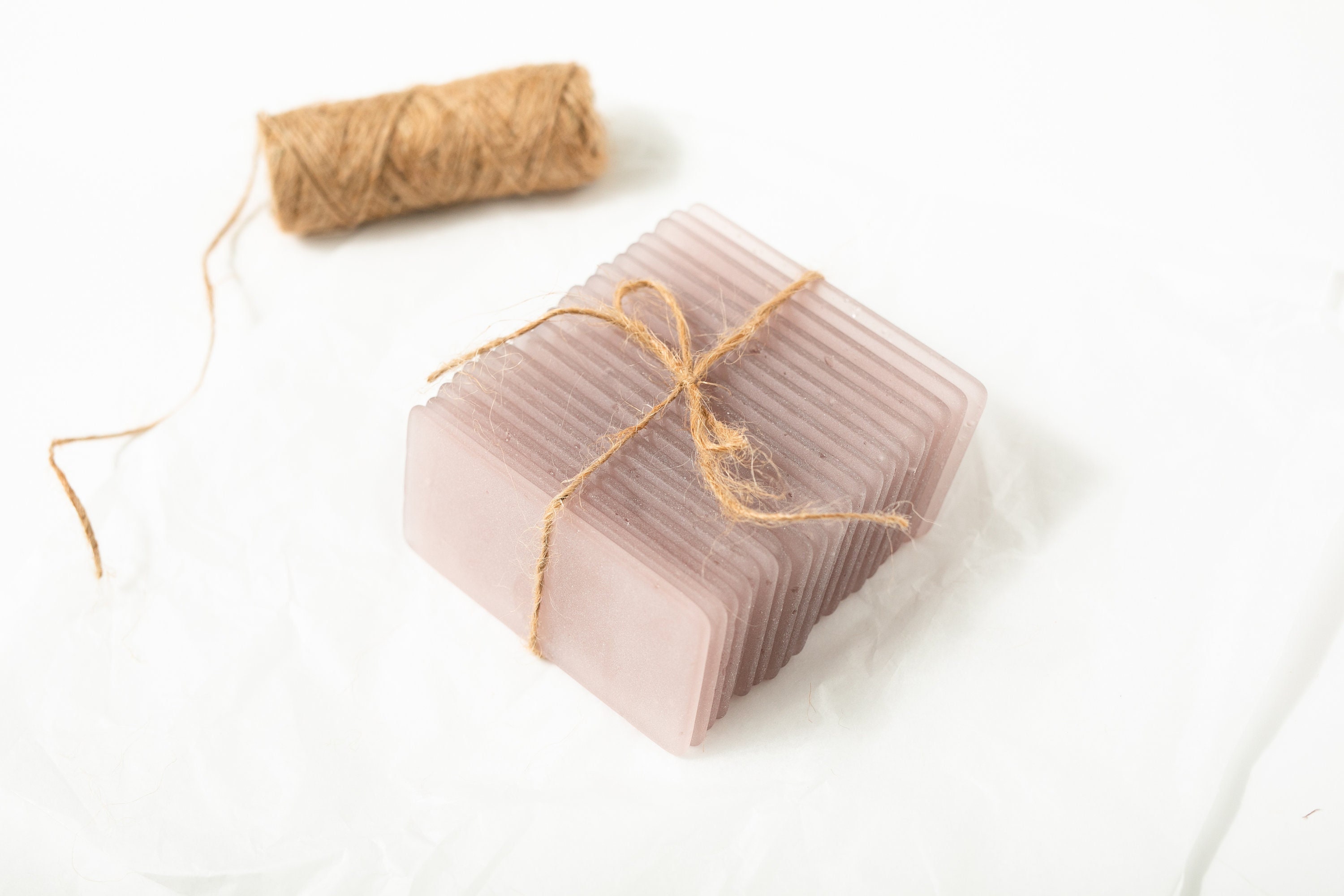 サンプル Dusty Rose Sea Glass Place Cards - Set of 20 Tumbled Glass Tiles