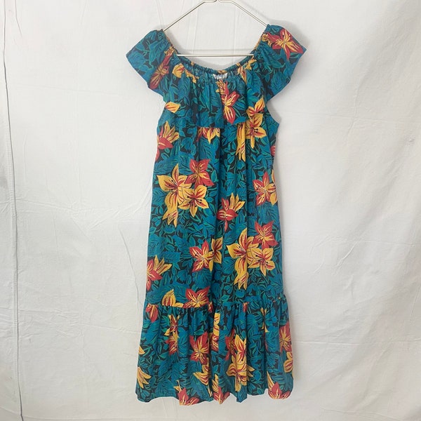 Vintage 1980’s Ashley Ames Hawaiian Floral Tent Dress Ruffle Collar
