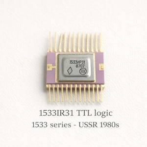 Vintage Soviet IC 1533IR31 • USSR Logic Microchip • Gold Pins Ceramic Package • 1533 Series Register IC • Cold War Electronics