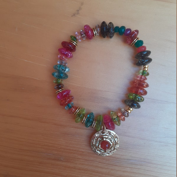 Pulsera cuenttas talla sandia varios tonos elastica turmalina colgante acero baño oro pieza labrada piedra central silicona rroja de ellasj