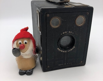Vintage Kodak Six-20 Brownie Camera- Vintage Photography Collectible - Eastman Kodak - Camera Enthusiast