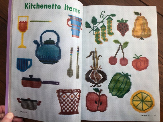 Cross Stitch Pattern Book. Ondori Publishers.