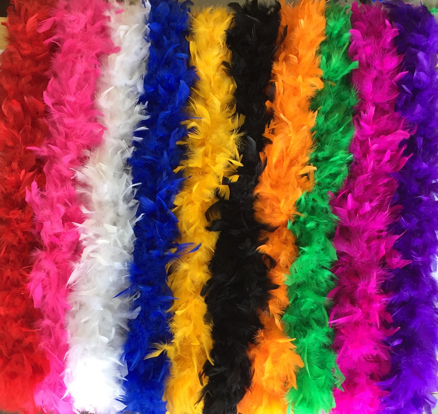  Mardi Gras Feather Boa 2 Pcs 78.74 Inches Long Feather Boa Kids  for Mardi Gras Theme Office Decor Costume Wedding Party Decoration DIY  Crafts, Yellow, Green, Purple, 40 Grams : Arts
