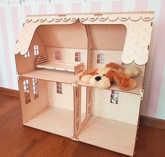 doll house without furniture