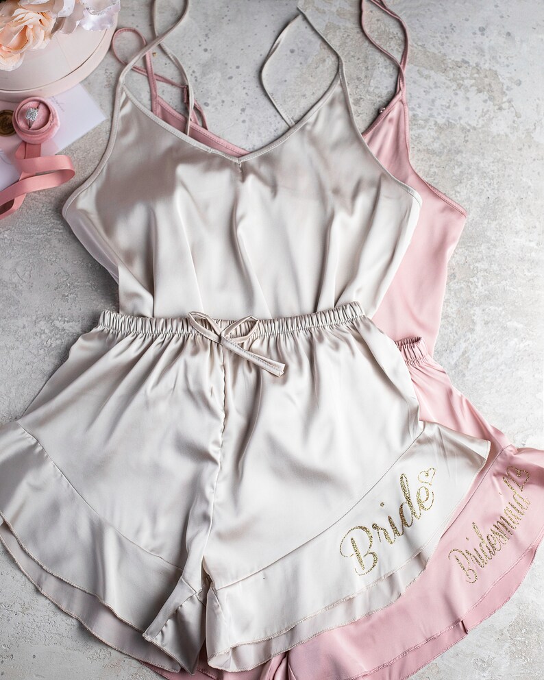 Cami Set Lace Bridal Bridesmaid Set Bridal Pajama Bride Pajamas Bridal Party Pajamas Top Shorts Camisole Embroidery Personalization Satin