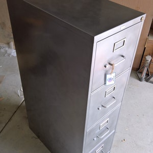 4-drawer Metal Filing Cabinet Refinished / letter & legal size / industrial cabinet / metal filing cabinet / industrial office / Hon image 2