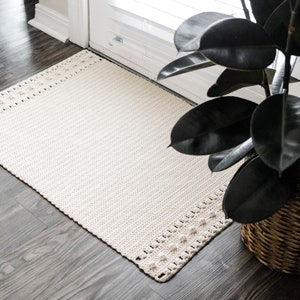 CROCHET PATTERN // Modern Rug, Bobble Stitch Rug, Floor Mat, Kitchen Rug, Bathroom Mat, Home Decor Textile, Farmhouse Crochet // Modbob Rug image 1