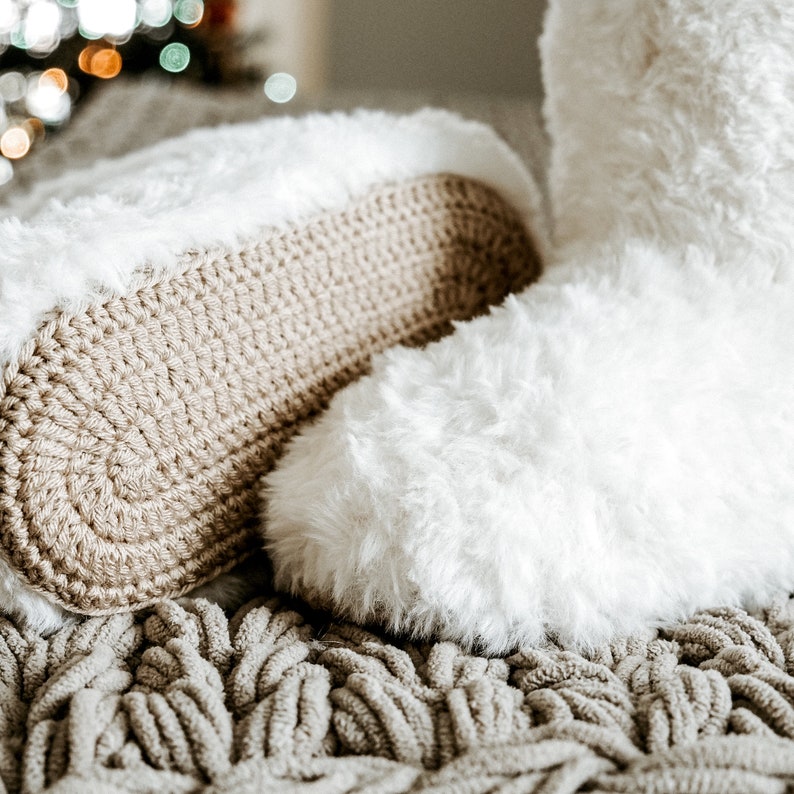 CROCHET PATTERN // Women's Slippers, Faux Fur Fuzzy Slippers, Slipper Boots, Winter Crochet, Christmas Crochet // Snowed In Cabin Slippers image 3