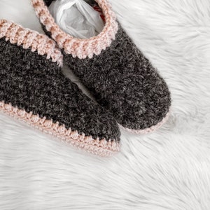 CROCHET PATTERN // Women's Slippers, Faux Fur Fuzzy Slippers, Slipper Boots, Winter Crochet, Christmas Crochet // Snowed In Cabin Slippers image 9