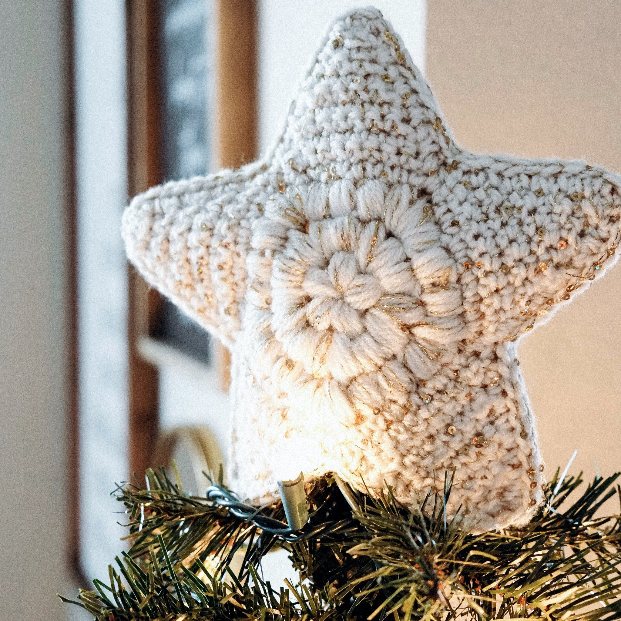 Modern tree topper outlet