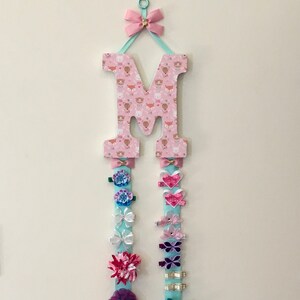Organizador de laços de cabelo de animais fofos para bebês, letra de parede rosa e azul-petróleo, rosa e cinza, suporte para laços de menina, decoração de berçário, suporte para laços de bebê