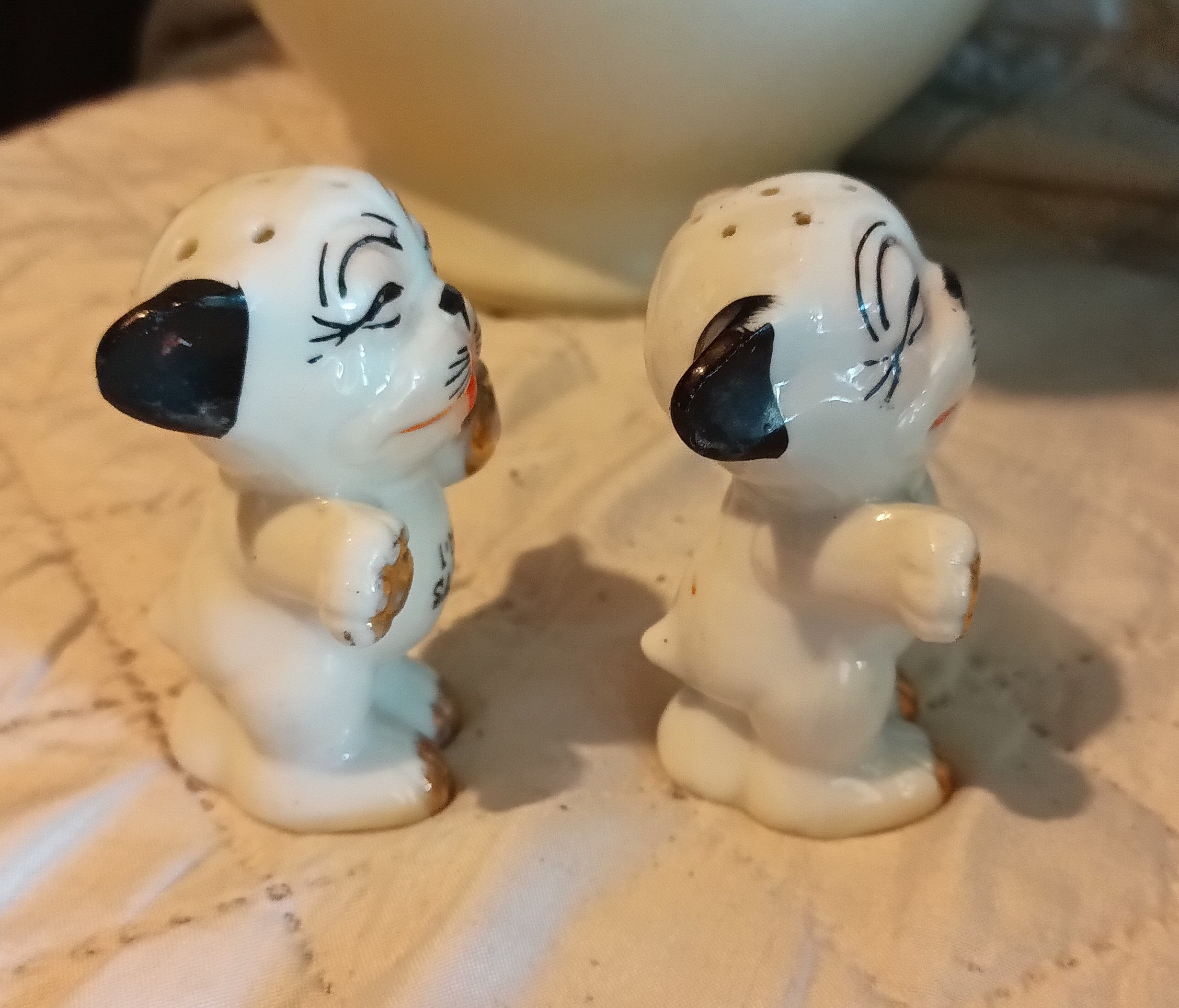 希少 40s 50s Vintage Bonzo Salt＆Pepper il_fullxfull.4971033731_921q.jpg
