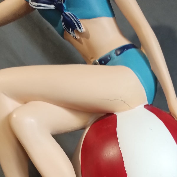 PinUp Girl Beach Ball Retro Bathing Beauty Figurine Statue Sailor patriotic Pin Up Girl