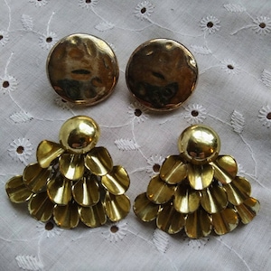 Vintage Gold Tone Clip Earrings Fan