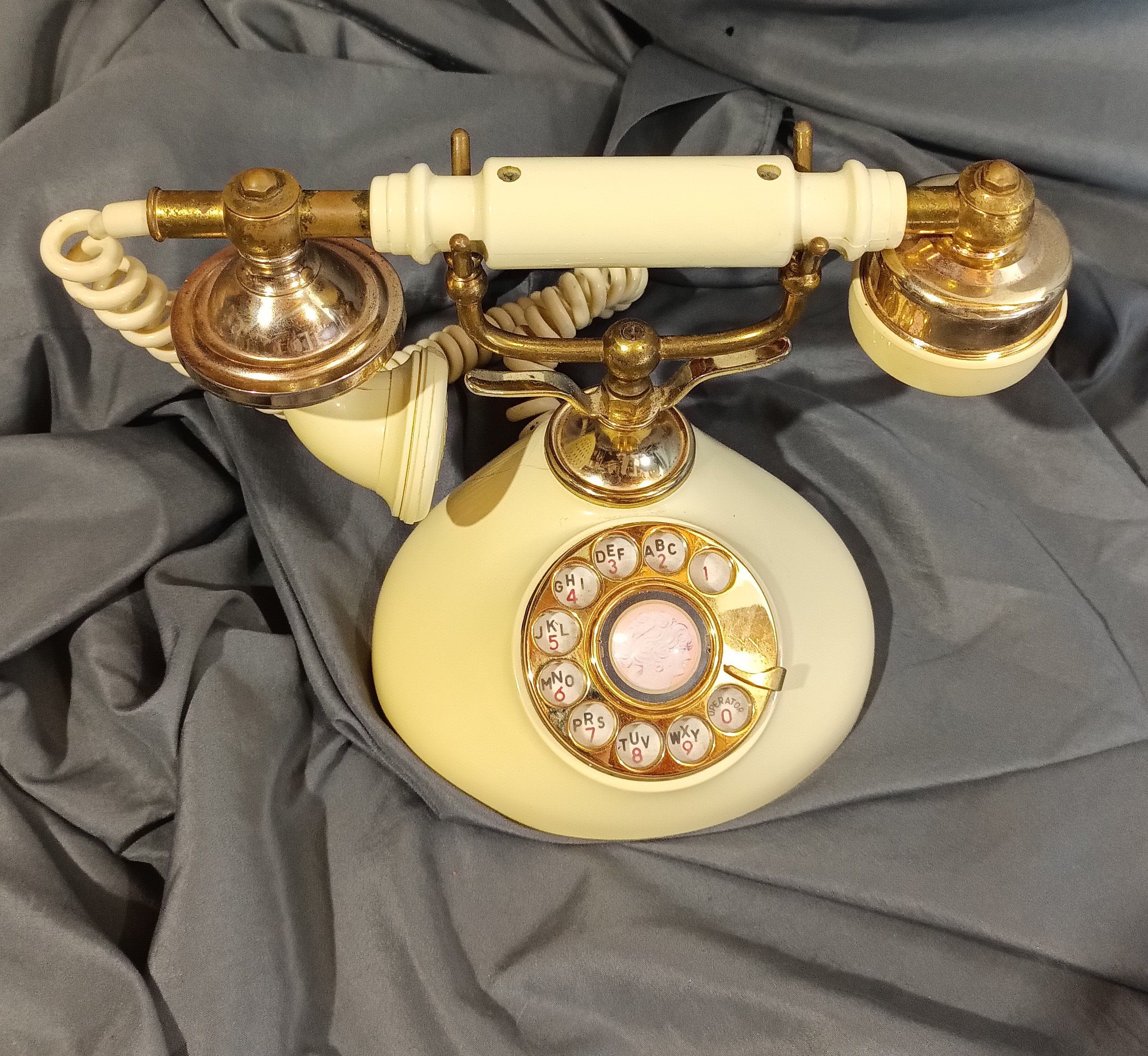 Vintage Rotary Princess Phone Cream Color Dong Jun Cameo Princess