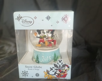 Disney Mickey Mouse Snow Globe