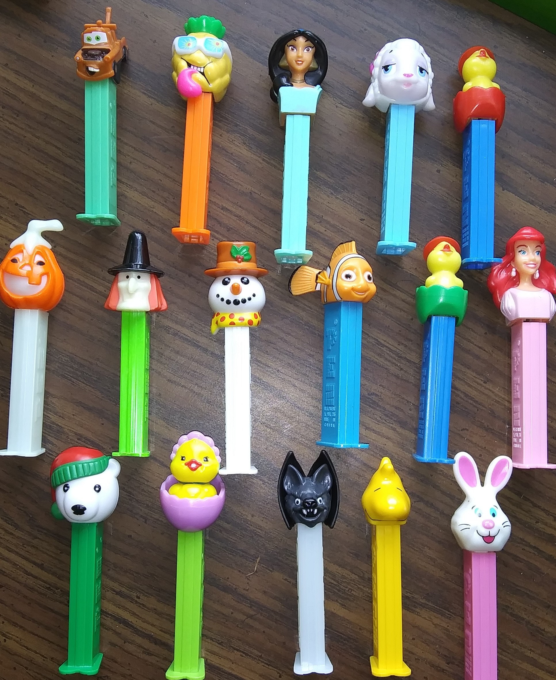 Vintage Pez Dispenser Lot - Etsy Canada