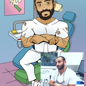 K&ouml;nnte beinhalten: Cartoon-Illustration eines Zahnarztes mit muskul&ouml;sem K&ouml;rperbau, der eine wei&szlig;e Uniform mit Rissen tr&auml;gt und mit verschr&auml;nkten Armen auf einem Zahnarztstuhl sitzt. Im unteren rechten Eck des Bildes ist ein Foto eines echten Zahnarztes zu sehen.